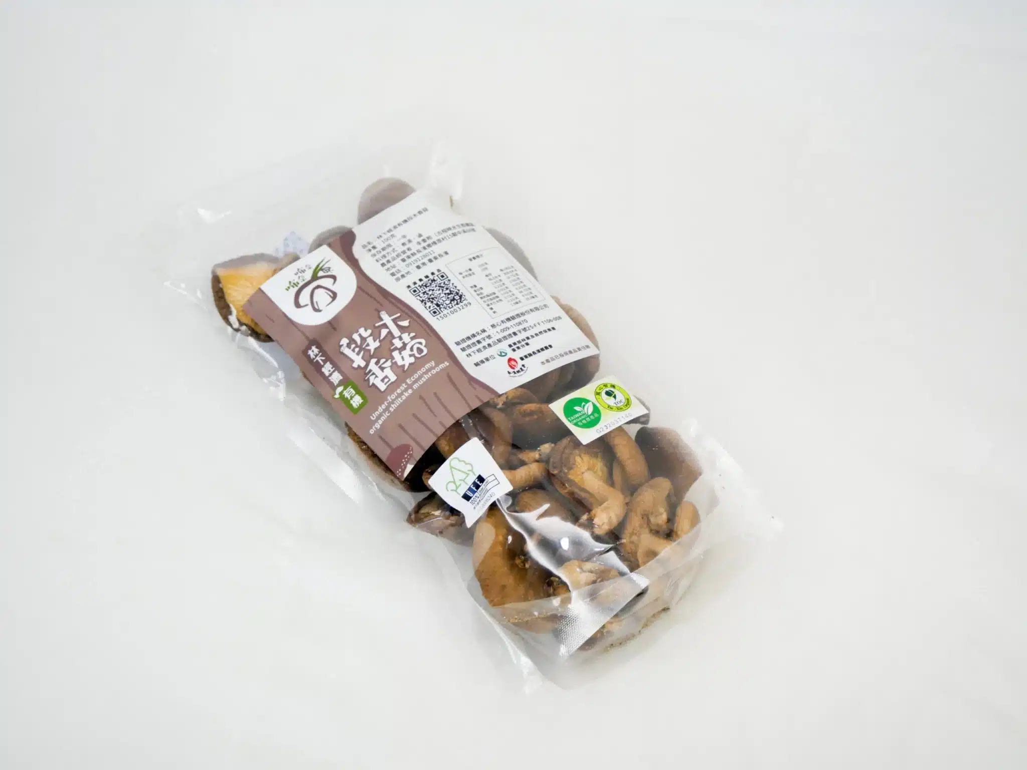 古榕映水有機段木乾香菇，台東山谷段木栽培、低溫慢烘的椴木乾香菇