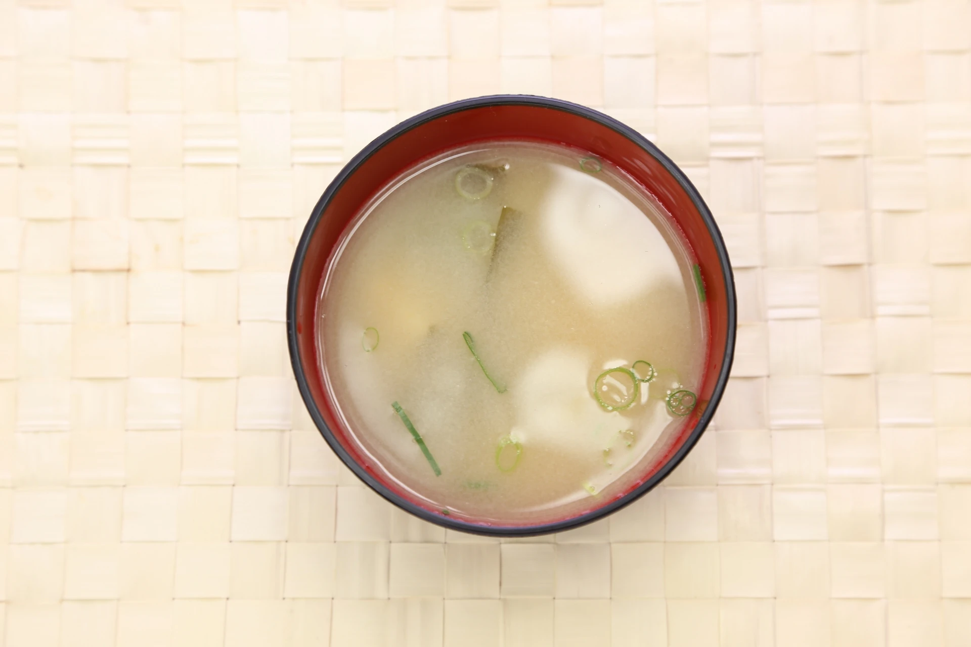 味噌入菜燉煮過程