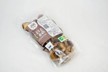 古榕映水｜有機段木鮮香菇