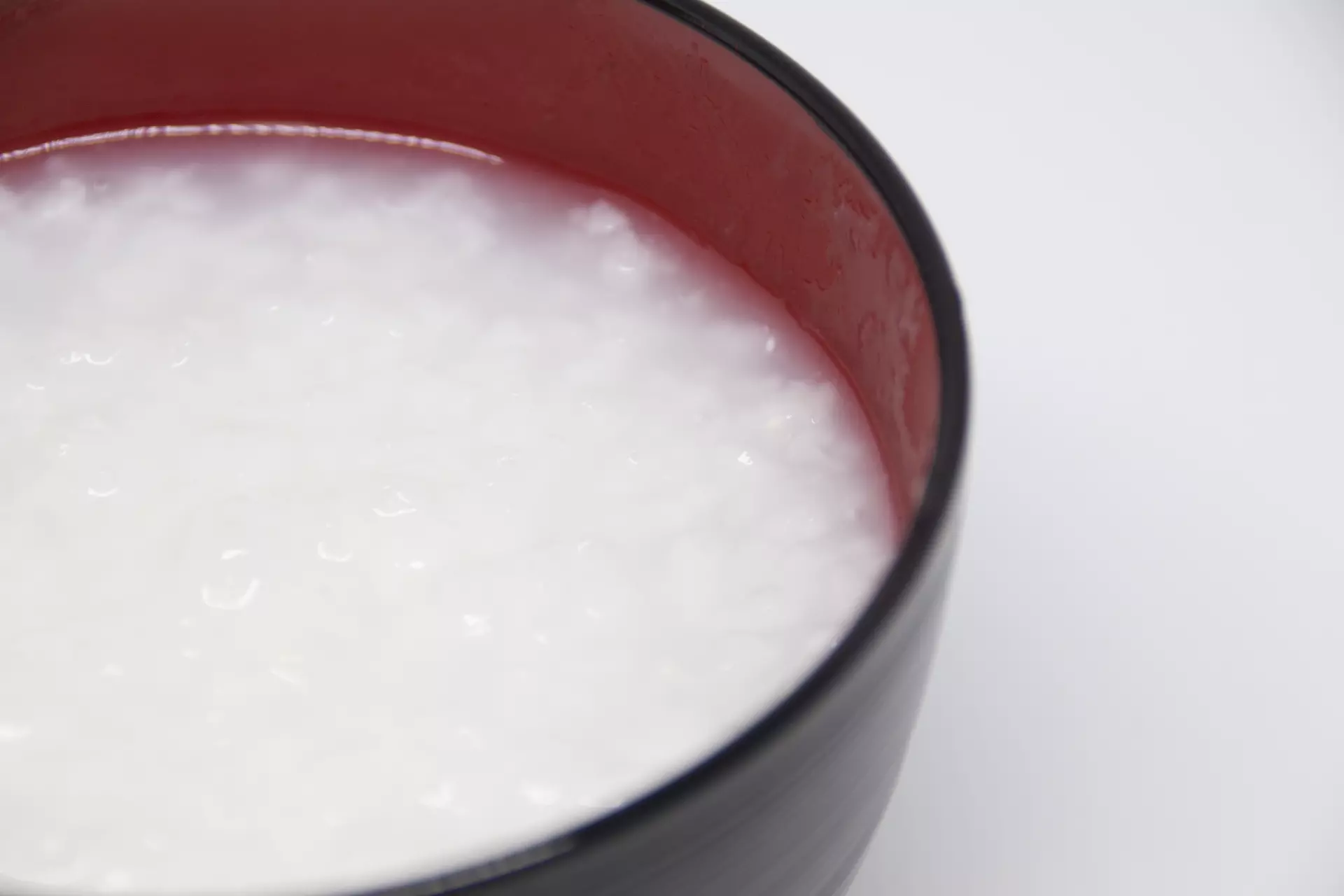 濃白綿密米湯特寫