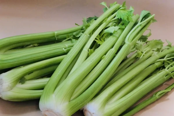 西洋芹：勝美市集嚴選食材